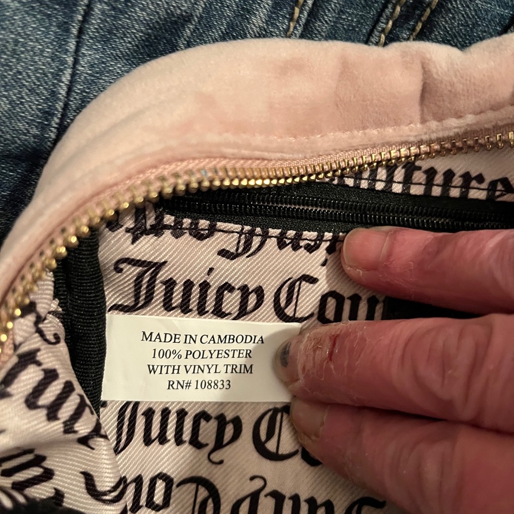 NWT Juicy Couture Velour Heritage Crossbody Bag Dusty Blush Pink Logo - Picture 6 of 9
